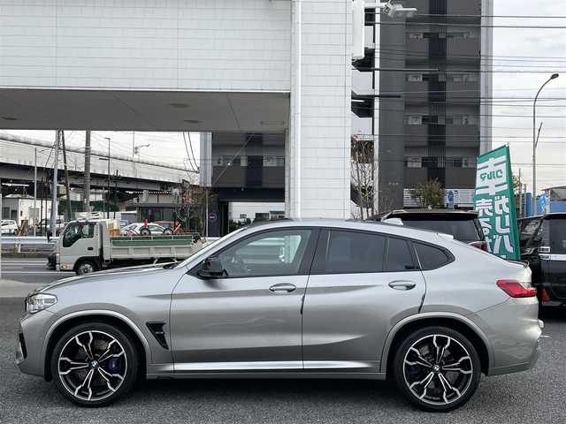 ＢＭＷ Ｘ４ Ｍ コンペティション 東京都 2019(令1)年 5.4万km ドニントングレーM 純正ナビ/フルセグ/全方位カメラ/追従式クルーズコントロール/サンルーフ/本革シート/パワーシート/シートヒーター/エアシート/置くだけ充電/ハーマンカードン/パワーバックドア/Bt接続/USB/LEDヘッドライト/コーナーセンサー/保証書/取扱説明書