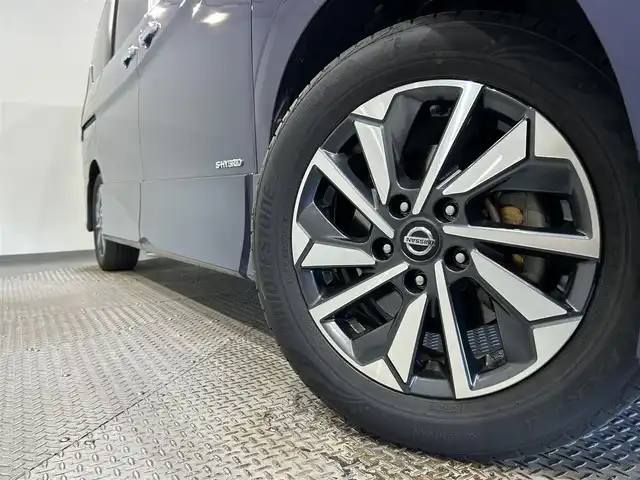 日産 セレナ ハイウェイスター V 愛知県 2021(令3)年 4.5万km アズライトブルー 純正９型ＳＤナビ　/（Bluetooth/フルセグTV/SD/CD・DVD再生）/アラウンドビューモニター　/プロパイロット　/両側パワースライドドア（ハンズフリー機能有）/ビルトインＥＴＣ　/シートヒーター　/ステアリングヒーター　/デジタルインナーミラー　/ドライブレコーダー　/ＵＳＢ接続/LEDヘッドライト/LEDフォグランプ/クリアランスソナー/後席サンバイザー/プッシュスタート/　　-スマートキー