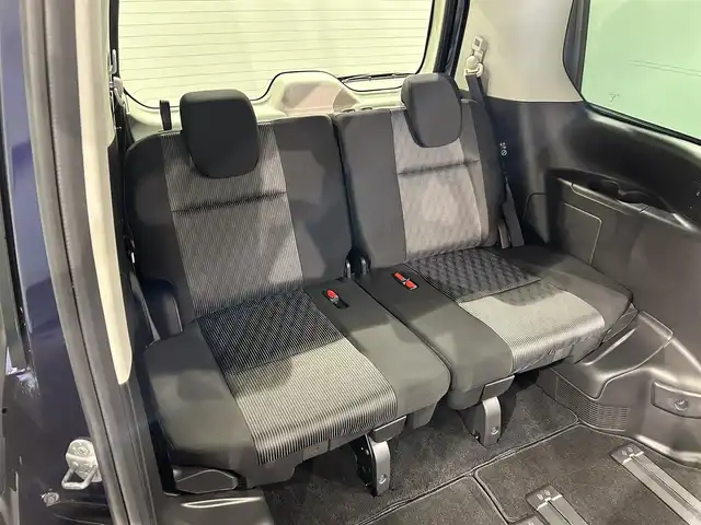 日産 セレナ ハイウェイスター V 愛知県 2021(令3)年 4.5万km アズライトブルー 純正９型ＳＤナビ　/（Bluetooth/フルセグTV/SD/CD・DVD再生）/アラウンドビューモニター　/プロパイロット　/両側パワースライドドア（ハンズフリー機能有）/ビルトインＥＴＣ　/シートヒーター　/ステアリングヒーター　/デジタルインナーミラー　/ドライブレコーダー　/ＵＳＢ接続/LEDヘッドライト/LEDフォグランプ/クリアランスソナー/後席サンバイザー/プッシュスタート/　　-スマートキー