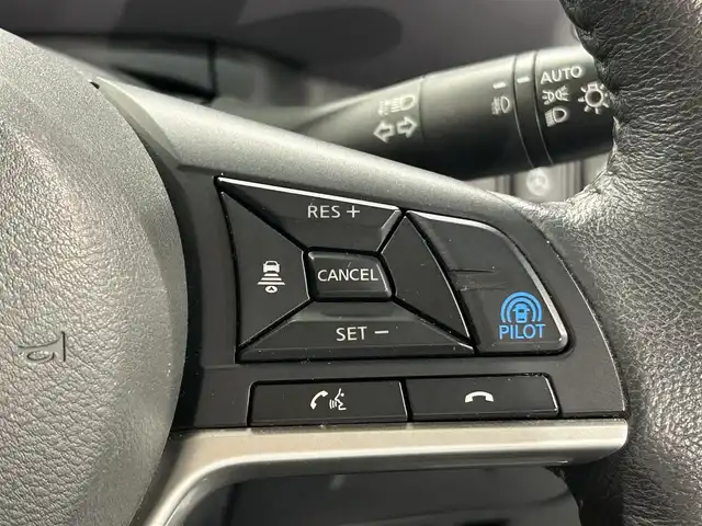 日産 セレナ ハイウェイスター V 愛知県 2021(令3)年 4.5万km アズライトブルー 純正９型ＳＤナビ　/（Bluetooth/フルセグTV/SD/CD・DVD再生）/アラウンドビューモニター　/プロパイロット　/両側パワースライドドア（ハンズフリー機能有）/ビルトインＥＴＣ　/シートヒーター　/ステアリングヒーター　/デジタルインナーミラー　/ドライブレコーダー　/ＵＳＢ接続/LEDヘッドライト/LEDフォグランプ/クリアランスソナー/後席サンバイザー/プッシュスタート/　　-スマートキー