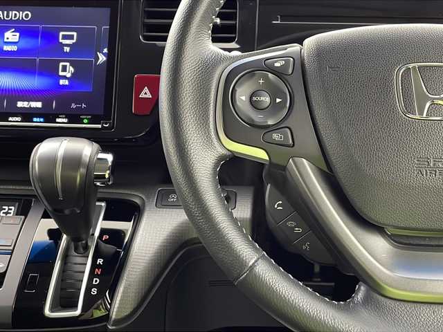 ホンダ ステップワゴン スパーダ ホンダセンシング 宮城県 2018(平30)年 5.7万km モダンスティールM ホンダセンシング/・衝突軽減ブレーキ/・レーンキープアシスト/・アダプティブクルーズコントロール/純正9インチナビ/・CD.DVD.SD.BT/フルセグTV/バックモニター/両側パワースライドドア/LEDヘッドライト/フォグランプ/純正ドライブレコーダー（FR）/ビルトインETC/パドルシフト/ステアリングスイッチ/アイドリングストップ/横滑り防止装置/純正16インチアルミホイール/純正フロアマット