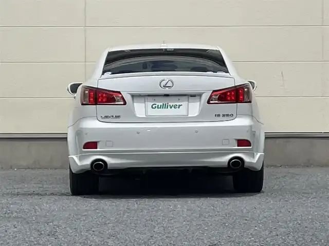 レクサス ＩＳ 250 Fスポーツ 茨城県 2012(平24)年 9.3万km ホワイトパールクリスタルシャイン ・サンルーフ/・クルーズコントロール/・純正HDDナビ/・バックカメラ/・フルセグTV/・CD/DVD/・ハーフレザーシート/・前席パワーシート/・シートヒーター/・シートメモリー/・ETC/・スマートキー/・カードキー/・純正18インチアルミ/・ドライブレコーダー/・レーダー探知機