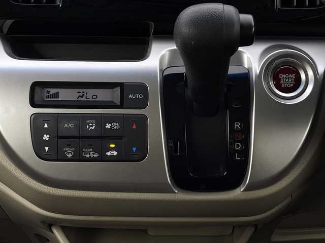 ホンダ Ｎ ＷＧＮ G SSコンフォートパッケージ 新潟県 2018(平30)年 1.5万km ブリティッシュグリーンP 純正カーオーディオ/・ワンセグ/CD/FM/AM/USB/バックカメラ/ビルトインETC/ステアリングスイッチ/シートヒーターD/N/スマートキー/・プッシュスタート/フォグランプ/純正アルミホイール/純正フロアマット/ドアバイザー
