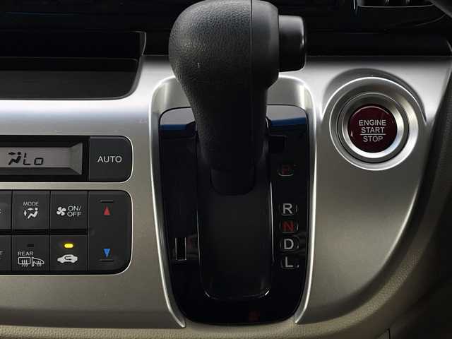 ホンダ Ｎ ＷＧＮ G SSコンフォートパッケージ 新潟県 2018(平30)年 1.5万km ブリティッシュグリーンP 純正カーオーディオ/・ワンセグ/CD/FM/AM/USB/バックカメラ/ビルトインETC/ステアリングスイッチ/シートヒーターD/N/スマートキー/・プッシュスタート/フォグランプ/純正アルミホイール/純正フロアマット/ドアバイザー