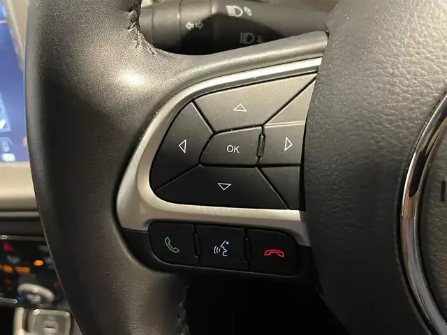 クライスラー・ジープ ジープ コンパス モハベサンドエディション 静岡県 2019(平31)年 4.7万km ベージュ 限定100台 /ACC LKA BSM /U-CONNECTナビ /AppleCarPlay /フルセグTV BT USB /革調シートカバー /純正1７インチAW /オートマチックハイビーム