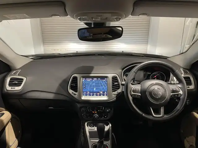 クライスラー・ジープ ジープ コンパス モハベサンドエディション 静岡県 2019(平31)年 4.7万km ベージュ 限定100台 /ACC LKA BSM /U-CONNECTナビ /AppleCarPlay /フルセグTV BT USB /革調シートカバー /純正1７インチAW /オートマチックハイビーム
