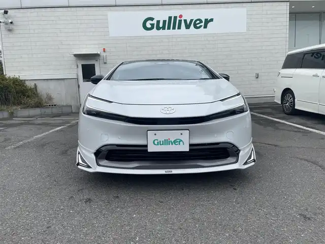 トヨタ プリウス Z 神奈川県 2025(令7)年 0.6万km パール