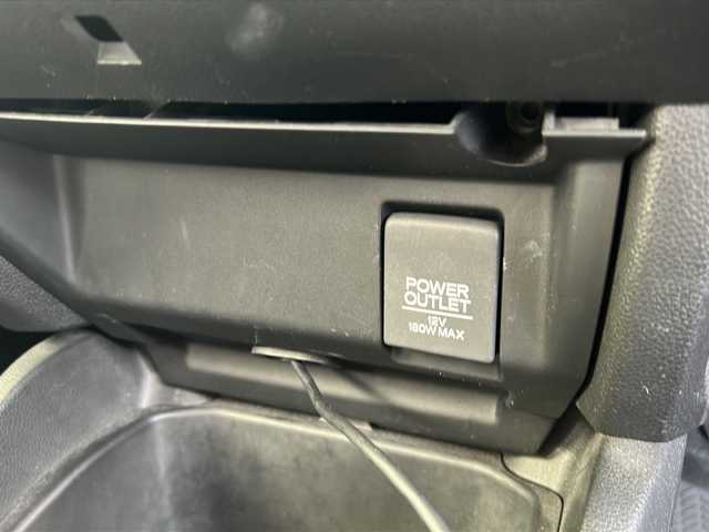 ホンダ フィット 13G FパックコンフォートED 富山県 2016(平28)年 6.4万km プレミアムクリスタルレッドM 社外ナビ/Bluetooth、DVD、CD、フルセグTV/バックカメラ/ABS/横滑り防止装置/盗難防止装置/純正フロアマット/スマートキー/スペアキー/プッシュスタート/ETC/冬タイヤ車載/取扱説明書/保証書/ワンオーナー/記録簿