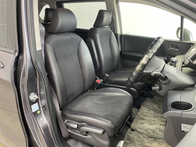 ホンダ フリード G ジャストセレクション+ 兵庫県 2014(平26)年 2.3万km モダンスティールM ・ワンオーナー車/・純正ナビ（CD/DVD/TV/SD/BT)/・片側パワースライドドア/・ハーフレザーシート/・HIDヘッドライト/・ビルトインETC/・3列シート/・2列目外側アームレスト/・スマートキー/・バックカメラ/・オートライト