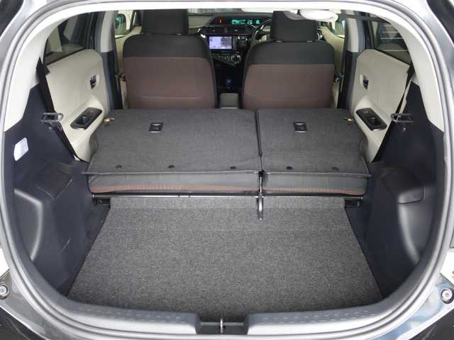 トヨタ アクア G 静岡県 2012(平24)年 6.9万km ブラックマイカ 禁煙車/純正SDナビ（NSZT-W62G)/　CD/DVD/SD/DS/フルセグTV/BT/ビューティーパッケージ/　ナノイー/　前席シートヒーター/ETC/室内灯LED/インパネブラック加飾/社外15インチAW/規格外ステアリング/リモコンキー/純正フロアマット/純正ドアバイザー/保証書/取扱説明書