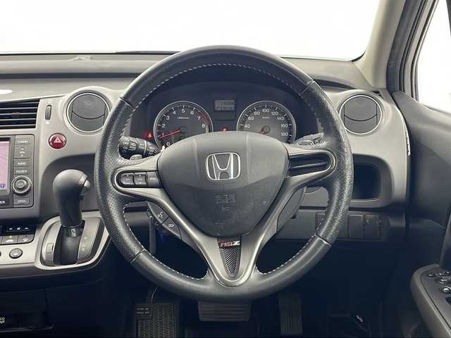 ホンダ ストリーム RSZ HDDナビエディション 栃木県 2008(平20)年 11.6万km アラバスターシルバーメタリック 純正ナビ/（CD/DVD/FM/AM)/バックカメラ/ETC/パドルシフト/純正１７インチAW/電動格納ミラー/オートエアコン/ステアリングリモコン/革巻きステアリング/ドアバイザー/オートライト