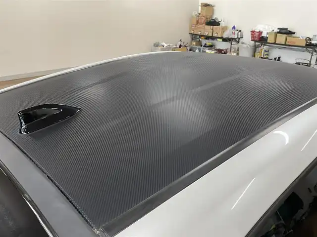 トヨタ ＧＲヤリス RZ ハイパフォーマンス 道央・札幌 2021(令3)年 3万km プラチナホワイトパールマイカ 4WD/ワンオーナー/6速MT/純正ディスプレイオーディオ/ナビゲーション/・フルセグTV/BT/USB/AM/FM/JBLサウンドシステム/バックカメラ/トヨタセーフティセンス/・プリクラッシュセーフティ/・レーントレーシングアシスト/・レーンディパーチャーアラート/・ロードサインアシスト/・発進遅れ告知機能/・緊急操舵支援機能/・低速時加速抑制機能/横滑り防止装置/前後コーナーセンサー/ブラインドスポットモニター/ヘッドアップディスプレイ/レーダークルーズコントロール/ビルトインETC/社外前後ドライブレコーダー/ハーフレザーシート/前席シートヒーター/ステアリングヒーター/ステアリングリモコン/アイドリングストップ/ウインカーミラー/純正フロアマット/プッシュスタート/スマートキーx2/オートライト/オートハイビーム/LEDヘッドライト/フォグライト/ヘッドライトレベライザー/純正18インチAW/新車時保証書/取扱説明書
