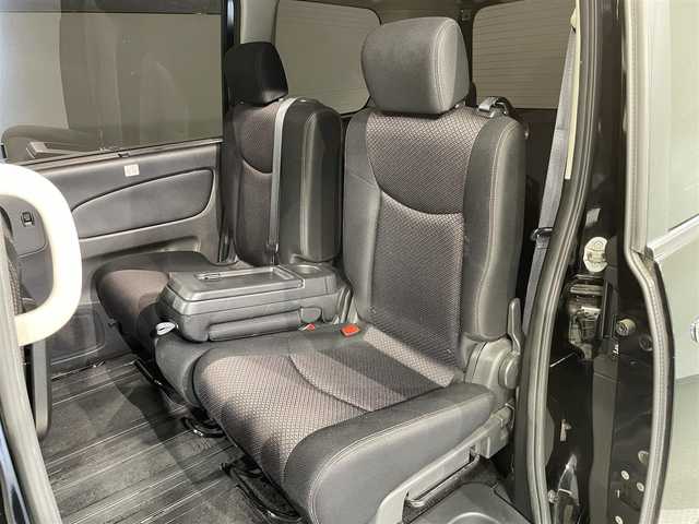 日産 セレナ ハイウェイスター Sハイブリッド 茨城県 2013(平25)年 7.1万km スーパーブラック (株)IDOMが運営する【じしゃロン水戸店】の自社ローン専用車両になりますこちらは現金またはオートローンご利用時の価格です。自社ローンご希望の方は別途その旨お申付け下さい/純正メモリナビ（MC312D-W)/・AM/FM/CD/DVD/Bluetooth/・フルセグテレビ/両側パワースライド/フリップダウンモニター/バックカメラ/ETC/純正16インチアルミホイル/オートライト/オートエアコン/スマートキー/スペアキー/プッシュスタートボタン/純正フロアマット/保証書/取扱説明書