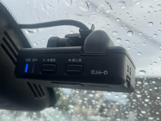 日産 セレナ ハイウェイスター Vセレクション 熊本県 2018(平30)年 4.9万km ブリリアントホワイトパール 2トーン 衝突軽減ブレーキ/プッシュスタート/純正ナビ/（CD・DVD・フルセグTV・BTオーディオ・SD）/純正フリップダウンモニター/アラウンドビューモニター/ETC/ドライブレコーダー/純正16インチAW/クルーズコントロール/LEDヘッドライト/オートライト/フォグライト/前後コーナーセンサー/横滑り防止装置/ウィンカーミラー/純正フロアマット/純正ドアバイザー/新車保証書/取扱説明書/スマートスペアキー×1本