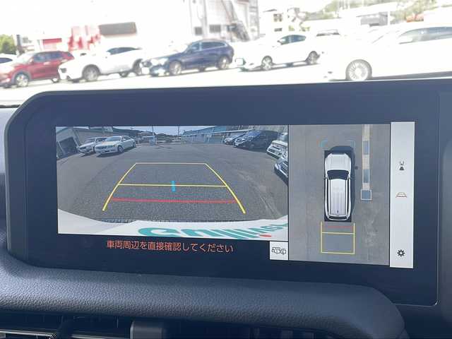 トヨタ ランドクルーザー ２５０ VX 山口県 2024(令6)年 0.9万km プラチナホワイトパールマイカ ワンオーナー車/禁煙車/サンルーフ/黒レザーシート/ルーフレール/純正ナビ/Bluetooth/フルセグTV/HDMI/Miracast/デジタルインナーミラー/アラウンドビューモニター/トヨタセーフティーセンス/レーダークルーズコントロール/ブラインドスポットモニター/レーンキープアシスト/パワーバックドア/コーナーセンサー/D/席パワーシート/前席シートヒーター＆ベンチレーション/オートライト/LEDヘッドライト＆LEDフォグライト/オートマチックハイビーム/スマートキー＆プッシュスタート/ステアリングスイッチ/ステアリングヒーター/純正18インチAW/純正フロアマット/保証書/スペアキー1個