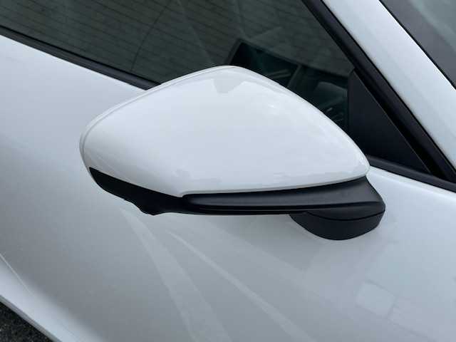 ポルシェ ポルシェ ９１１ カレラS 埼玉県 2023(令5)年 0.6万km ピュアホワイト ワンオーナー/スポーツクロノパッケージ/純正ナビ/Bluetooth/タイプC/　AppleCarPiay/AndroidAuto/360°モニター/黒レザーシート/運転席パワーシート/前席シートヒーター/パークアシスト/レーンチェンジアシスト/クルーズコントロール/PASMスポーツサス/LEDヘッドライト/パドルシフト/アイドリングストップ/前後ドライブレコーダー/ビルトインETC2.0/スマートキー/スペアキー