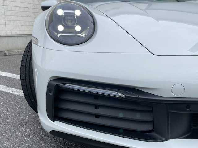 ポルシェ ポルシェ ９１１ カレラS 埼玉県 2023(令5)年 0.6万km ピュアホワイト ワンオーナー/スポーツクロノパッケージ/純正ナビ/Bluetooth/タイプC/　AppleCarPiay/AndroidAuto/360°モニター/黒レザーシート/運転席パワーシート/前席シートヒーター/パークアシスト/レーンチェンジアシスト/クルーズコントロール/PASMスポーツサス/LEDヘッドライト/パドルシフト/アイドリングストップ/前後ドライブレコーダー/ビルトインETC2.0/スマートキー/スペアキー