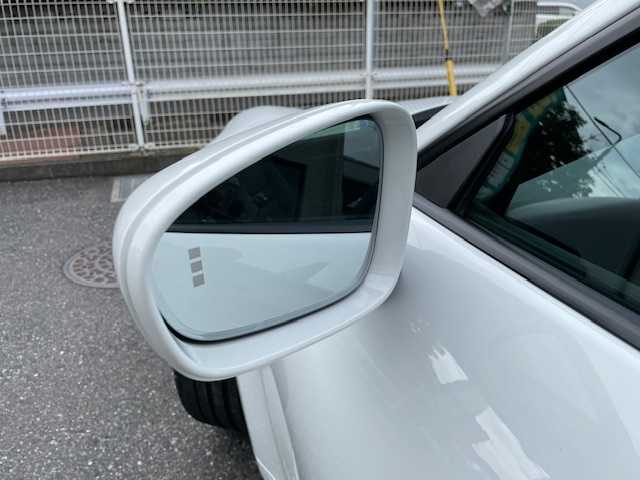 ポルシェ ポルシェ ９１１ カレラS 埼玉県 2023(令5)年 0.6万km ピュアホワイト ワンオーナー/スポーツクロノパッケージ/純正ナビ/Bluetooth/タイプC/　AppleCarPiay/AndroidAuto/360°モニター/黒レザーシート/運転席パワーシート/前席シートヒーター/パークアシスト/レーンチェンジアシスト/クルーズコントロール/PASMスポーツサス/LEDヘッドライト/パドルシフト/アイドリングストップ/前後ドライブレコーダー/ビルトインETC2.0/スマートキー/スペアキー