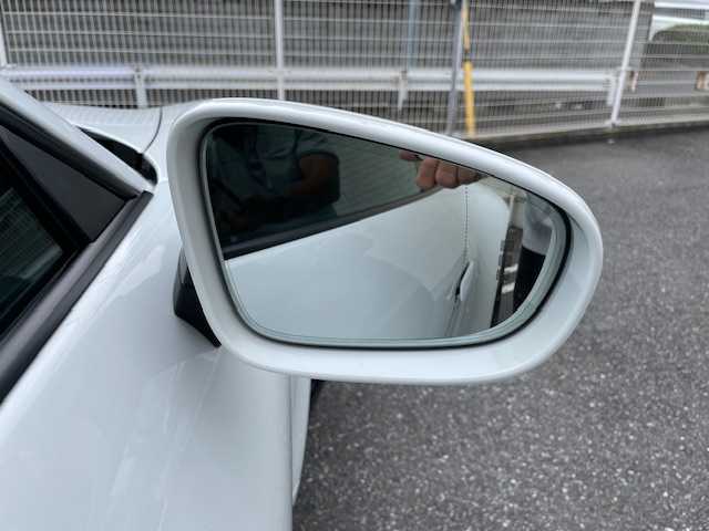 ポルシェ ポルシェ ９１１ カレラS 埼玉県 2023(令5)年 0.6万km ピュアホワイト ワンオーナー/スポーツクロノパッケージ/純正ナビ/Bluetooth/タイプC/　AppleCarPiay/AndroidAuto/360°モニター/黒レザーシート/運転席パワーシート/前席シートヒーター/パークアシスト/レーンチェンジアシスト/クルーズコントロール/PASMスポーツサス/LEDヘッドライト/パドルシフト/アイドリングストップ/前後ドライブレコーダー/ビルトインETC2.0/スマートキー/スペアキー