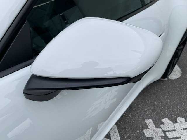 ポルシェ ポルシェ ９１１ カレラS 埼玉県 2023(令5)年 0.6万km ピュアホワイト ワンオーナー/スポーツクロノパッケージ/純正ナビ/Bluetooth/タイプC/　AppleCarPiay/AndroidAuto/360°モニター/黒レザーシート/運転席パワーシート/前席シートヒーター/パークアシスト/レーンチェンジアシスト/クルーズコントロール/PASMスポーツサス/LEDヘッドライト/パドルシフト/アイドリングストップ/前後ドライブレコーダー/ビルトインETC2.0/スマートキー/スペアキー