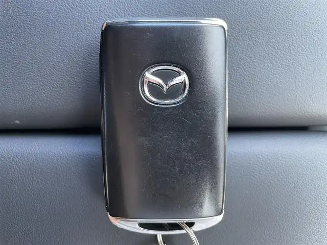 マツダ ＣＸ－８ XD スポーツアピアランス 滋賀県 2024(令6)年 1.5万km ジェットブラックマイカ 純正ナビ/(Bluetooth/フルセグ/Carplay)/Terzo ルーフキャリア/i-ACTIVSENSE/・衝突軽減ブレーキ/・360°ビューモニター/・レーダークルーズコントロール/・標識認識/・ブラインドスポットモニター/・レーンキープアシスト/・LEDオートライト/・Autoハイビーム/電動リアゲート/レザーシート/シートヒーター/ベンチレーション/パワーシート/ステアリングヒーター/ヘッドアップディスプレイ/ETC/USB/電動格納ミラー/純正ホイール付きスタッドレスタイヤ