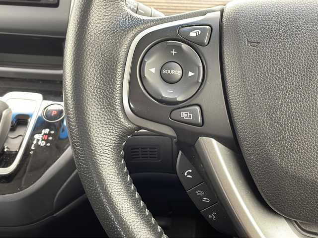 ホンダ フリード＋ ハイブリット クロスター ホンダセンシング 沖縄県 2022(令4)年 5.2万km シルバーミストグリーンM 純正ナビ　（VXM-224VFi）/（ＣＤ、ＤＶＤ、フルセグＴＶ、Ｂｌｕｅｔｏｏｔｈ）　/バックカメラ/ドライブレコーダー/ＥＴＣ/両側パワースライドドア/クルーズコントロール/ステアリングスイッチ/後方誤発進抑制機能/プッシュスタート/スマートキー/スペアキー/シートヒーター/ハーフレザーシート/純正フロアマット/純正15インチアルミホイール/保証書/取扱説明書