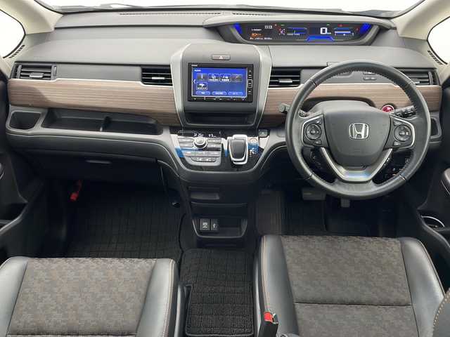 ホンダ フリード＋ ハイブリット クロスター ホンダセンシング 沖縄県 2022(令4)年 5.2万km シルバーミストグリーンM 純正ナビ　（VXM-224VFi）/（ＣＤ、ＤＶＤ、フルセグＴＶ、Ｂｌｕｅｔｏｏｔｈ）　/バックカメラ/ドライブレコーダー/ＥＴＣ/両側パワースライドドア/クルーズコントロール/ステアリングスイッチ/後方誤発進抑制機能/プッシュスタート/スマートキー/スペアキー/シートヒーター/ハーフレザーシート/純正フロアマット/純正15インチアルミホイール/保証書/取扱説明書