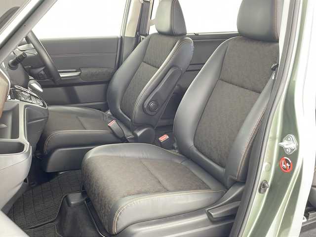 ホンダ フリード＋ ハイブリット クロスター ホンダセンシング 沖縄県 2022(令4)年 5.2万km シルバーミストグリーンM 純正ナビ　（VXM-224VFi）/（ＣＤ、ＤＶＤ、フルセグＴＶ、Ｂｌｕｅｔｏｏｔｈ）　/バックカメラ/ドライブレコーダー/ＥＴＣ/両側パワースライドドア/クルーズコントロール/ステアリングスイッチ/後方誤発進抑制機能/プッシュスタート/スマートキー/スペアキー/シートヒーター/ハーフレザーシート/純正フロアマット/純正15インチアルミホイール/保証書/取扱説明書