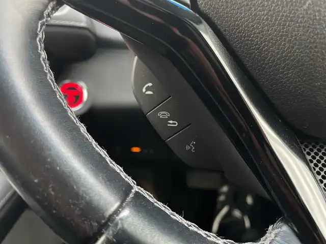 ホンダ ヴェゼル ハイブリッド Z ホンダセンシング 千葉県 2019(令1)年 2.4万km ミッドナイトブルービームM 純正8インチナビ/(フルセグTV/BT/CD/DVD/FM/AM)/バックカメラ/衝突被害軽減システム/車線逸脱警報/レーダークルーズコントロール/ハーフレザーシート/横滑り防止装置/ビルトインETC/ドライブレコーダー/アイドリングストップ/LEDヘッドライト/フォグランプ/オートライト/ウィンカーミラー/電動格納ミラー/純正17インチAW/シートヒーター/シートリフター/パドルシフト/プッシュスタート/スマートキー/フロアマット/ドアバイザー/スペアキー/取扱説明書/保証書