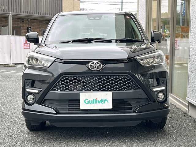 トヨタ ライズ Z 神奈川県 2020(令2)年 5.4万km ブラックマイカメタリック ワンオーナー/４WD/純正9インチナビ/フルセグTV/全方位カメラ/衝突軽減ブレーキ/レーンキープアシスト/クリアランスソナー/シートヒーター/USB接続/LEDライト/純正17インチアルミホイール/スペアキー×１/保証書/取扱説明書