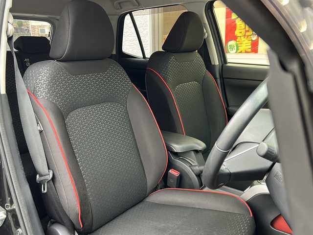 トヨタ ライズ Z 神奈川県 2020(令2)年 5.4万km ブラックマイカメタリック ワンオーナー/４WD/純正9インチナビ/フルセグTV/全方位カメラ/衝突軽減ブレーキ/レーンキープアシスト/クリアランスソナー/シートヒーター/USB接続/LEDライト/純正17インチアルミホイール/スペアキー×１/保証書/取扱説明書