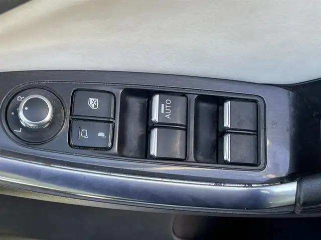 マツダ ＣＸ－５ XD Lパッケージ 山梨県 2015(平27)年 8.2万km クリスタルホワイトパールマイカ (株)IDOMが運営する【じしゃロン甲府店】の自社ローン専用車両になります。/こちらは現金またはオートローンご利用時の価格です。自社ローンご希望の方は別途その旨お申付け下さい/純正メモリーナビ/（フルセグTV/CD/DVD/BTオーディオ）/バックカメラ/ドライブレコーダー/レザーシート/前席パワーシート/前席シートヒーター/社外フロントエアロ/HIDヘッドライト/フォグランプ/オートライト/衝突被害軽減ブレーキ/横滑り防止装置/アイドリングストップ/新車時保証書/取扱説明書/ナビ取扱説明書