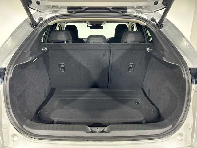 マツダ ＣＸ－３０ XD ツーリング 神奈川県 2024(令6)年 0.7万km セラミックM ディーゼルターボ/マツダコネクトナビ/フルセグ　Bluetooth　USB　Aiexa　AppleCarPlay　Androidauto/360度ビューカメラ/パワーバックドア/SOSコール/i-ACTIVSENSE/ブラインドスポットモニタリング/スマートブレーキサポート/スマートシティブレーキサポート/前後側方接近車両検知/AT誤発進抑制機能/ディスタンス＆スピードアラート/マツダレーダークルーズコントロール/クルージングトラフィックサポート/車線逸脱警報システム/レーンキープアシストシステム/アダブティブLEDヘッドランプ/ハイビームコントロールシステム/ペダル踏み間違い時加速抑制制御/ドライバーモニタリング/TCS/アイドリングストップ/パーキングセンサー/革巻きステアリング/パドルシフト/ステアリングヒーター/運転席パワーシート/ポジションメモリ/前席シートヒーター/純正ビルトインETC/純正前後ドライブレコーダー/プッシュスタート/スマートキー/LEDヘッドランプ/純正18インチアルミホイール/純正リアスポイラー