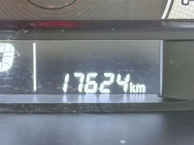 スズキ エブリィ ワゴン PZターボ スペシャル 大阪府 2022(令4)年 1.8万km パールホワイト ターボ　社外ナビＴＶ　両側パワスラ　バックカメラ　ＥＴＣ　ドラレコ　シートヒーター　衝突軽減　アイドリングストップ　ＬＥＤヘッドライト　クリアランスソナー　プッシュスタート　スマートキー　フォグランプ