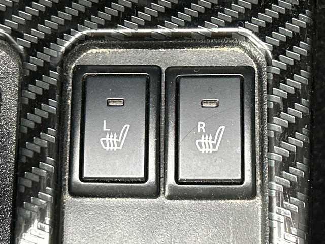 スズキ ジムニー シエラ JC 三重県 2019(平31)年 4万km ジャングルグリーン /禁煙車//デュアルブレーキサポート//純正SDナビ//フルセグ//バックカメラ//レーダークルーズコントロール//前席シートヒーター//LEDオートライト//フォグランプ//ステアリングスイッチ//純正15インチAW//ミラーヒーター//ライトウォッシャー//ウィンカーミラー//ドライブレコーダー//プッシュスタート//スマートキー//純正フロアマット