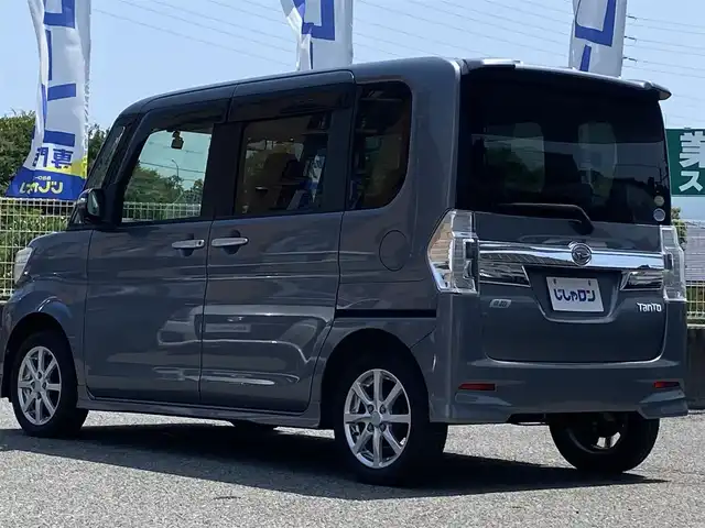 ダイハツ タント カスタム X スマートセレ SA 兵庫県 2014(平26)年 5.4万km タングステングレーM (株)IDOMが運営する【じしゃロン神戸名谷店】の自社ローン専用車両になりますこちらは現金またはオートローンご利用時の価格です。自社ローンご希望の方は別途その旨お申付け下さい。/社外7型SDナビ/(フルセグTV/CD/DVD/Bluetooth)/バックカメラ/衝突軽減ブレーキ/片側パワースライドドア/純正HIDヘッドライト/純正15インチアルミホイール/横滑り防止装置