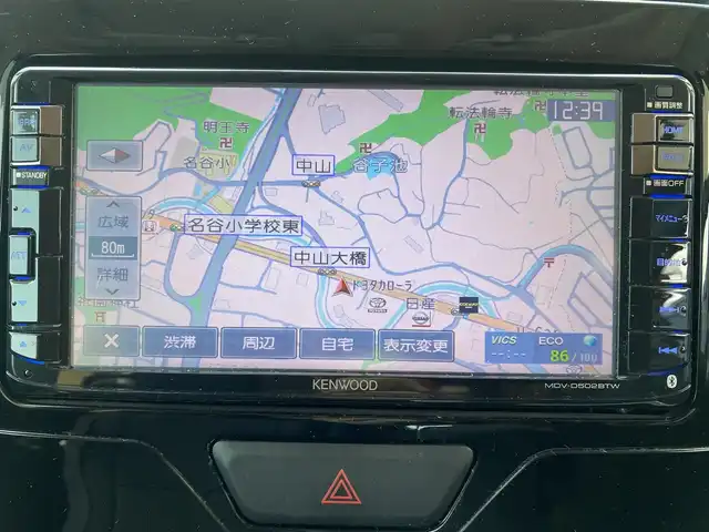 ダイハツ タント カスタム X スマートセレ SA 兵庫県 2014(平26)年 5.4万km タングステングレーM (株)IDOMが運営する【じしゃロン神戸名谷店】の自社ローン専用車両になりますこちらは現金またはオートローンご利用時の価格です。自社ローンご希望の方は別途その旨お申付け下さい。/社外7型SDナビ/(フルセグTV/CD/DVD/Bluetooth)/バックカメラ/衝突軽減ブレーキ/片側パワースライドドア/純正HIDヘッドライト/純正15インチアルミホイール/横滑り防止装置