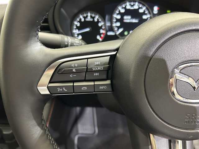 マツダ マツダ３セダン 20S レトロスポーツED 愛媛県 2024(令6)年 0.7万km ジルコンサンドメタリック ・１０．２５型ナビ/（フルセグＴＶ・ＢＴ・ＦＭ・ＡＭ・ａｐｐｌｅ　ｃａｒｐｌａｙ・Ａｕｎｄｒｏｉｄ　ａｕｔｏ・ＨＤＭＩ）/・全方位カメラ　/・ＢＯＳＥプレミアムサウンド　/・レーダークルーズコントロール　/・ＥＴＣ/・D席パワーシート/・DN席シートヒーター/・ステアリングヒーター/・オートマチックハイビーム/・置くだけ充電/・スペアキー