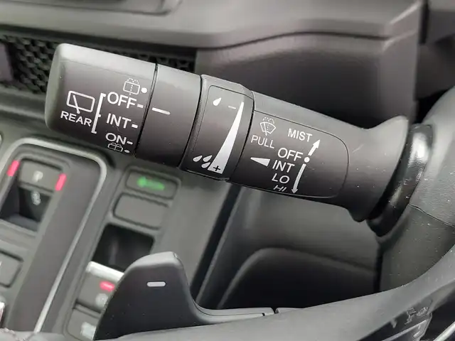 ホンダ ステップワゴン スパーダ eHEV 東京都 2024(令6)年 0.2万km クリスタルブラックパール 純正ナビ/バックカメラ/ETC/両側パワースライドドア/パワーバックドア/ハーフレザーシート/オットマン/シートヒーター/衝突軽減システム/レーンキープアシスト/ブラインドスポットモニター/コーナーセンサー/レーダークルーズコントロール/パドルシフト