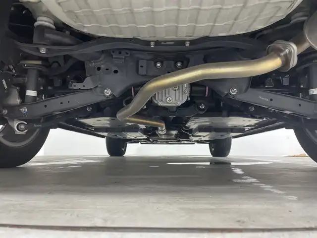 スバル フォレスター ハイブリッド アドバンス 福岡県 2020(令2)年 4.7万km クリスタルブラックシリカ 純正SDナビ/フルセグ/（AM/FM/CD/DVD/BT）/バックカメラ/電動リアゲート/追従型クルーズコントロール/レザーシート/D/Nシートヒーター/D/Nパワーシート/ビルトインETC/前後ドラレコ/純正AW18インチ/横滑り防止装置/衝突軽減システム/レーンアシスト/BSM/プッシュスタート/スマートキー
