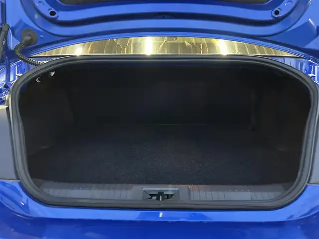 スバル ＢＲＺ R 鹿児島県 2023(令5)年 2.1万km WRブルーパール ディーラーOP/サイバーナビ /CD /DVD /SD /BT /フルセグ/バックカメラ/ETC2.0/純正ドラレコ/STIスカッフプレート/純正アルミホイール/スマートキー×2/新車時保証書/取扱説明書