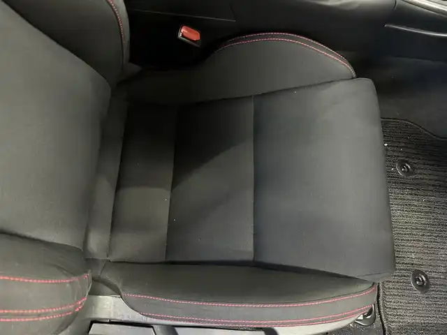 スバル ＢＲＺ R 鹿児島県 2023(令5)年 2.1万km WRブルーパール ディーラーOP/サイバーナビ /CD /DVD /SD /BT /フルセグ/バックカメラ/ETC2.0/純正ドラレコ/STIスカッフプレート/純正アルミホイール/スマートキー×2/新車時保証書/取扱説明書