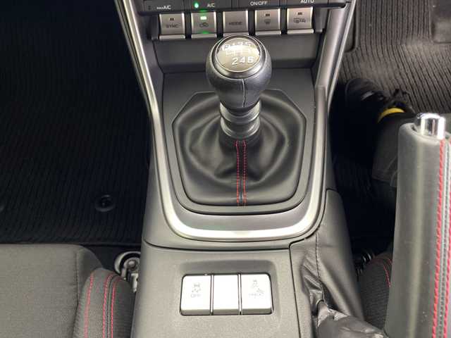 スバル ＢＲＺ R 鹿児島県 2023(令5)年 2.1万km WRブルーパール クルーズコントロール/ディーラーOP９インチサイバーナビ /CD /DVD /SD /Bluetooth/HDMI/フルセグTV/バックカメラ/ステアリングリモコン/衝突被害軽減システム/BSM/ETC/純正前方向ドラレコ/STIスカッフプレート/純正17インチアルミホイール/スマートキー×2/新車時保証書/取扱説明書
