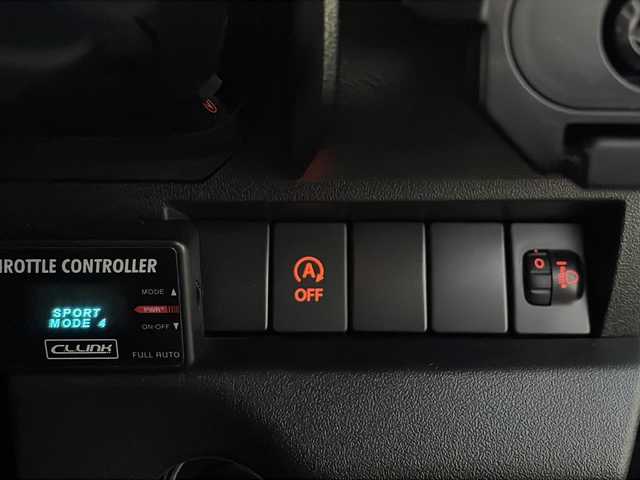 スズキ ジムニー XL 京都府 2022(令4)年 2.5万km ミディアムグレー 社外メモリナビ　Ｂｌｕｅｔｏｏｔｈオーディオ　フルセグ　ＤＶＤ再生　バックカメラ　リフトアップ　前席シートヒーター　リフトアップ　ビルトインＥＴＣ　スマートキー　プッシュスタート　フロアマット　禁煙車