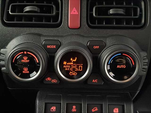 スズキ ジムニー XL 京都府 2022(令4)年 2.5万km ミディアムグレー 社外メモリナビ　Ｂｌｕｅｔｏｏｔｈオーディオ　フルセグ　ＤＶＤ再生　バックカメラ　リフトアップ　前席シートヒーター　リフトアップ　ビルトインＥＴＣ　スマートキー　プッシュスタート　フロアマット　禁煙車