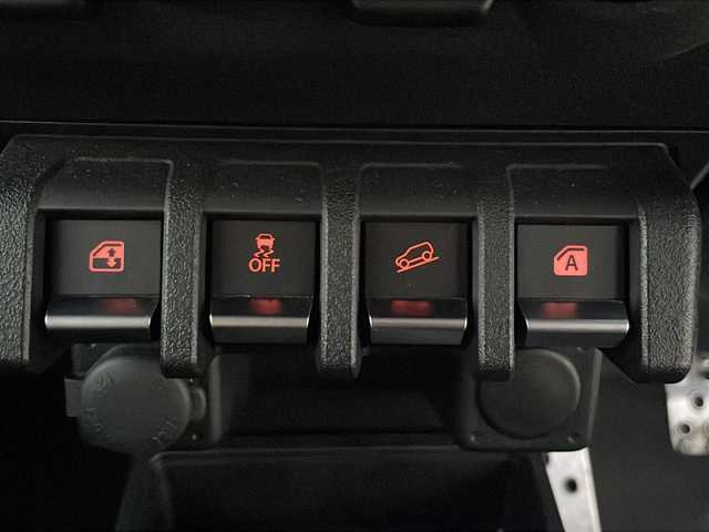 スズキ ジムニー XL 京都府 2022(令4)年 2.5万km ミディアムグレー 社外メモリナビ　Ｂｌｕｅｔｏｏｔｈオーディオ　フルセグ　ＤＶＤ再生　バックカメラ　リフトアップ　前席シートヒーター　リフトアップ　ビルトインＥＴＣ　スマートキー　プッシュスタート　フロアマット　禁煙車