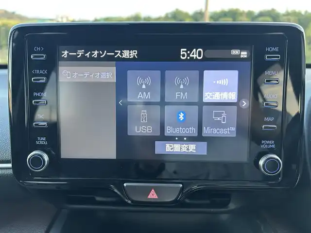 トヨタ ヤリスクロス ハイブリッド Z 岡山県 2021(令3)年 4.8万km ホワイトパールクリスタルシャイン 純正8インチディスプレイオーディオ/（AM.FM.BT.MiraCast）/全方位モニター/パワーバックドア/ハーフレザーシート/D/N席シートヒーター/D席パワーシート/トヨタセーフティセンス/・プリクラッシュセーフティ/・レーダークルーズコントロール/・レーンディパーチャアラート/・オートマチックハイビーム/ステアリングヒーター/電子パーキングシステム/ビルトインETC/USB入力端子/ブラインドスポットモニター/ドライブレコーダー