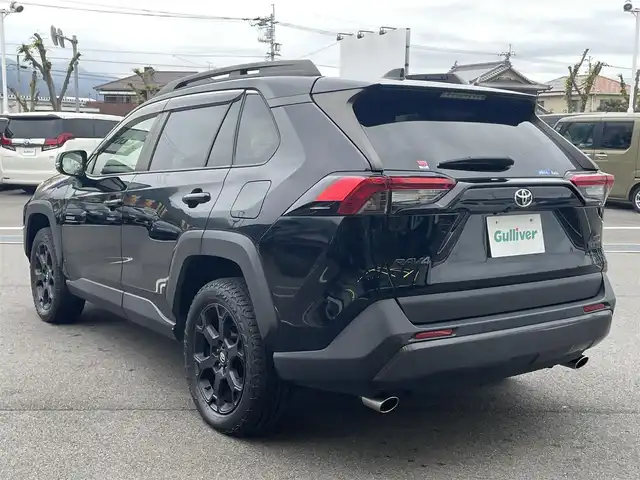 トヨタ ＲＡＶ４ アドベンチャー オフロードPKG 愛媛県 2022(令4)年 2.8万km アティチュードブラックマイカ 純正ディスプレイオーディオ（Bluetooth/メモリ/USB）/黒合皮シート/シートヒーター/エアシート/トヨタセーフティセンス/ダウンヒルアシストコントロール/前方ドライブレコーダー/ブラインドスポットモニター/アラウンドビューモニター/前後コーナーセンサー/ビルトインETC/ステアリングヒーター/パワーシート/シートメモリー/パワーバックドア/ルーフレール/純正18インチAW/LEDヘッドライト/カーテンエアバック