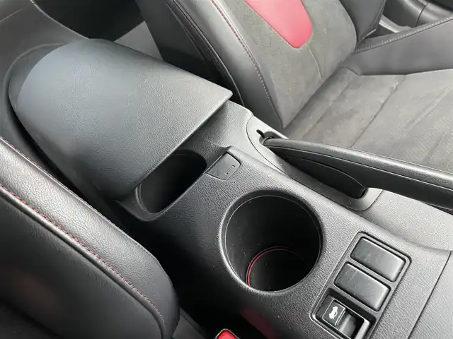 日産 フェアレディ Ｚ ニスモ 新潟県 2024(令6)年 2.1万km 黒 ワンオーナー/V6ツインターボ/スポーツリセッティング/純正19インチホイール装着/メモリナビ/フルセグテレビ/バックカメラ/パドルシフト/ドライブレコーダー/ウィンカーミラー/クルーズコントロール/プッシュスタート/ETC２．０/純正フロアマット/レーダー探知機/D-MODE/Bluetooth/BOSEスピーカー/スペアキー1個