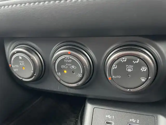 日産 フェアレディ Ｚ ニスモ 新潟県 2024(令6)年 2.1万km 黒 ワンオーナー/V6ツインターボ/スポーツリセッティング/純正19インチホイール装着/メモリナビ/フルセグテレビ/バックカメラ/パドルシフト/ドライブレコーダー/ウィンカーミラー/クルーズコントロール/プッシュスタート/ETC２．０/純正フロアマット/レーダー探知機/D-MODE/Bluetooth/BOSEスピーカー/スペアキー1個